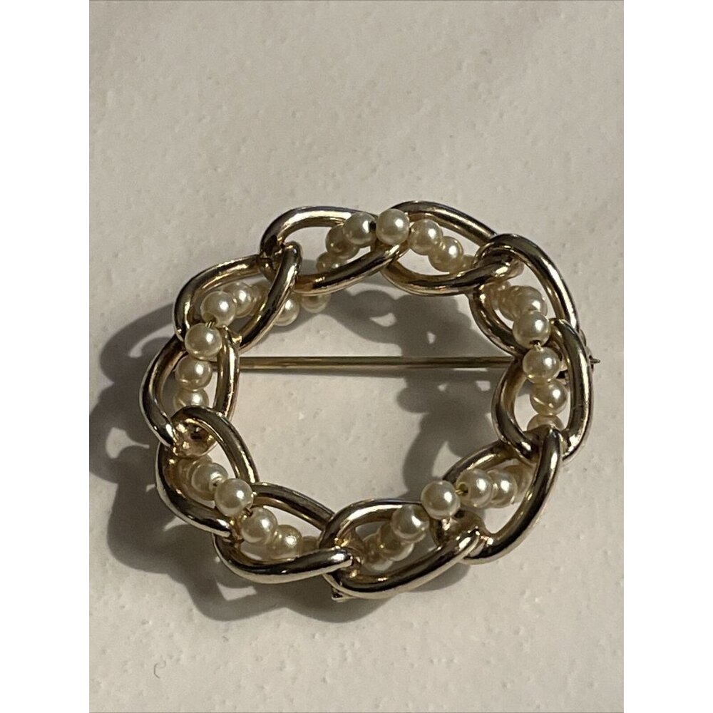 Vintage Signed Barclay Circle Wreath Brooch Pin Faux Seed Pearl Gold Tone
